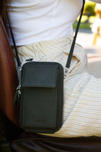 Load image into Gallery viewer, Moana Road - The Courtenay Place - Cross Body - Black