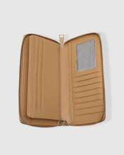 Load image into Gallery viewer, Louenhide Jessica Wallet - Camel
