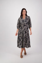 Load image into Gallery viewer, Vassalli - Long Dress with Elbow Length Sleeve - Manhattan | Pink Lemonade
