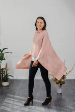 Load image into Gallery viewer, Hello Friday Highflyer Cape - Blush
