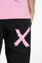 Load image into Gallery viewer, Homelee 3/4 Apartment Pants - Black with Pink Bloom Print X
