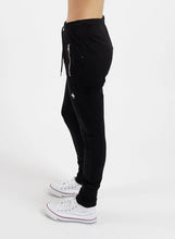 Load image into Gallery viewer, Federation Escape Trackies - Paint Plus 2.0 - Black/Silver
