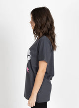 Load image into Gallery viewer, Federation Rush Tee - Lips - Off Black
