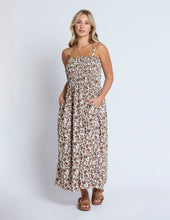 Load image into Gallery viewer, Stella + Gemma Beckett Dress - Summer Leopard
