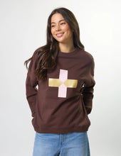 Load image into Gallery viewer, Stella + Gemma Newport Sweat - Chocolate
