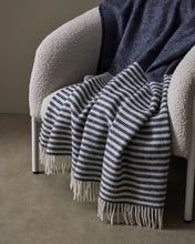 Load image into Gallery viewer, Weave Catlins Throw - Navy/Cream
