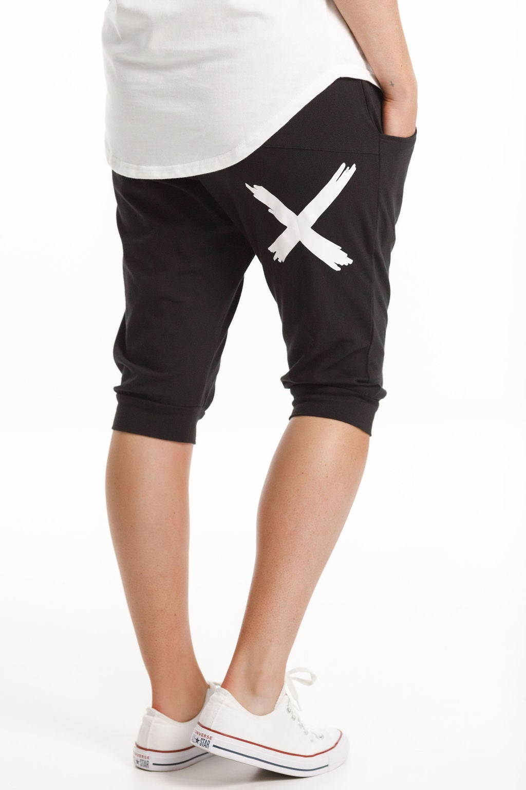 Homelee 3/4 Apartment Pants - Black with White X